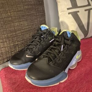 Nike Lebron 19 Low Black Green Basketball Shoes Men’s Size 7.5 (DO9829-001)